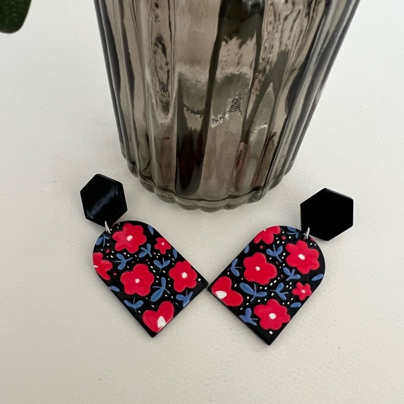 Art Nouveau Floral Drop Earrings -Artsy Dangle Earrings -Flower Pattern Earrings - Picture 9 of 16